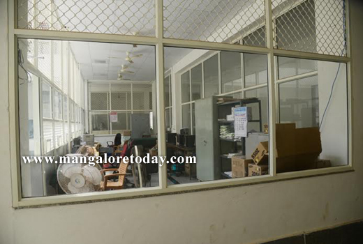 State Govt staff boycott work demanding end to pay disparities 1